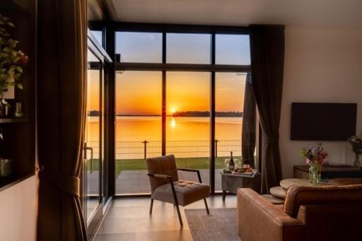 Luxus Cube Meerblick Veluwemeer Am Strand In Erster Reihe Hulshorst Exterior photo
